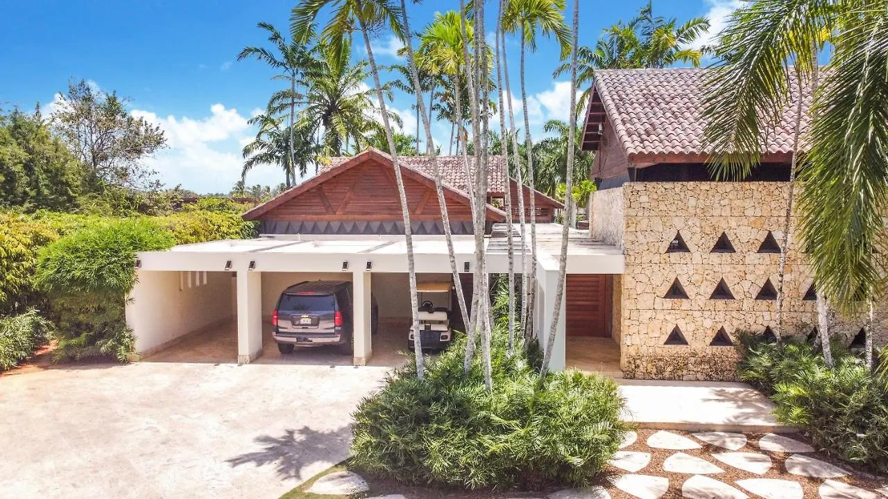 Luxurious 8-Br Villa With Ocean View, Jacuzzi, Home Cinema And Resort Access In Casa De Campo La Romana 0*,  Dominican Republic