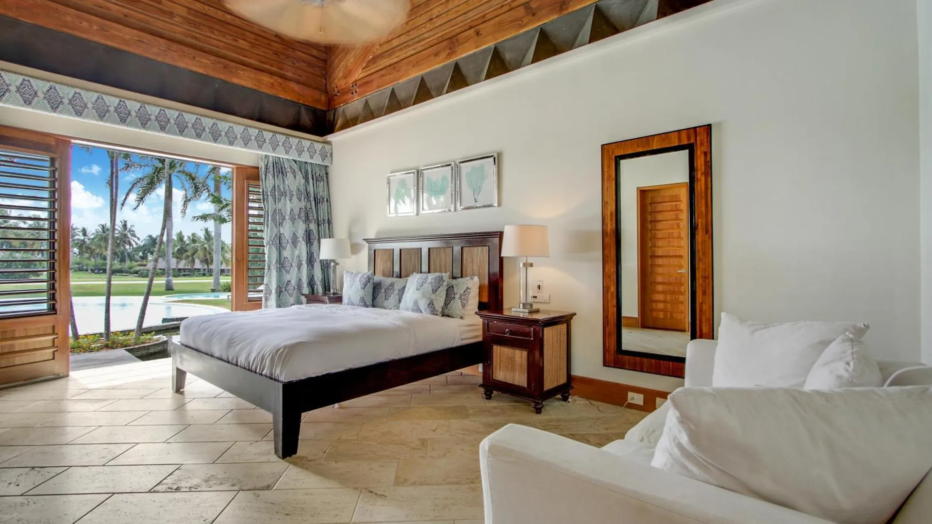 Luxurious 8-Br Villa With Ocean View, Jacuzzi, Home Cinema And Resort Access In Casa De Campo La Romana 0*,  Dominican Republic