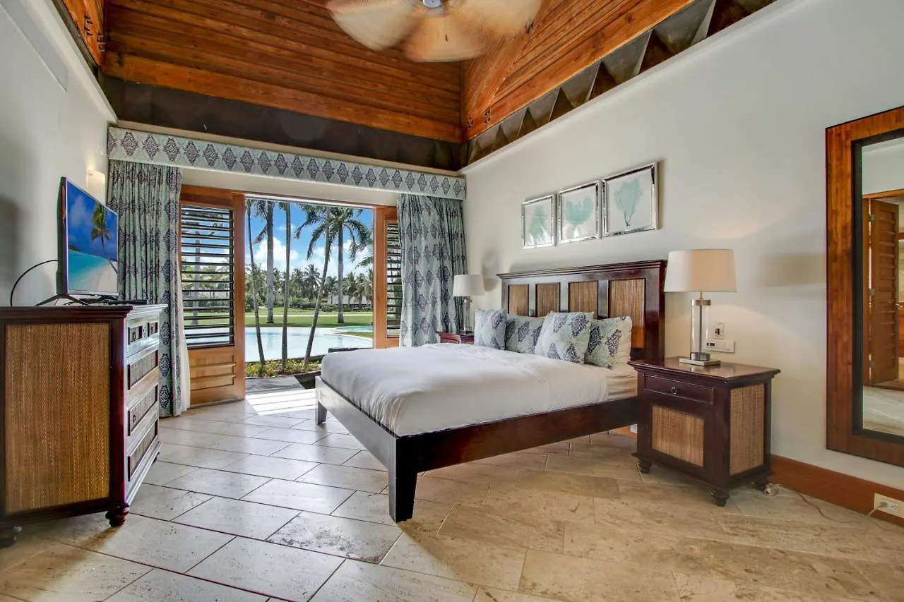 Luxurious 8-Br Villa With Ocean View, Jacuzzi, Home Cinema And Resort Access In Casa De Campo La Romana