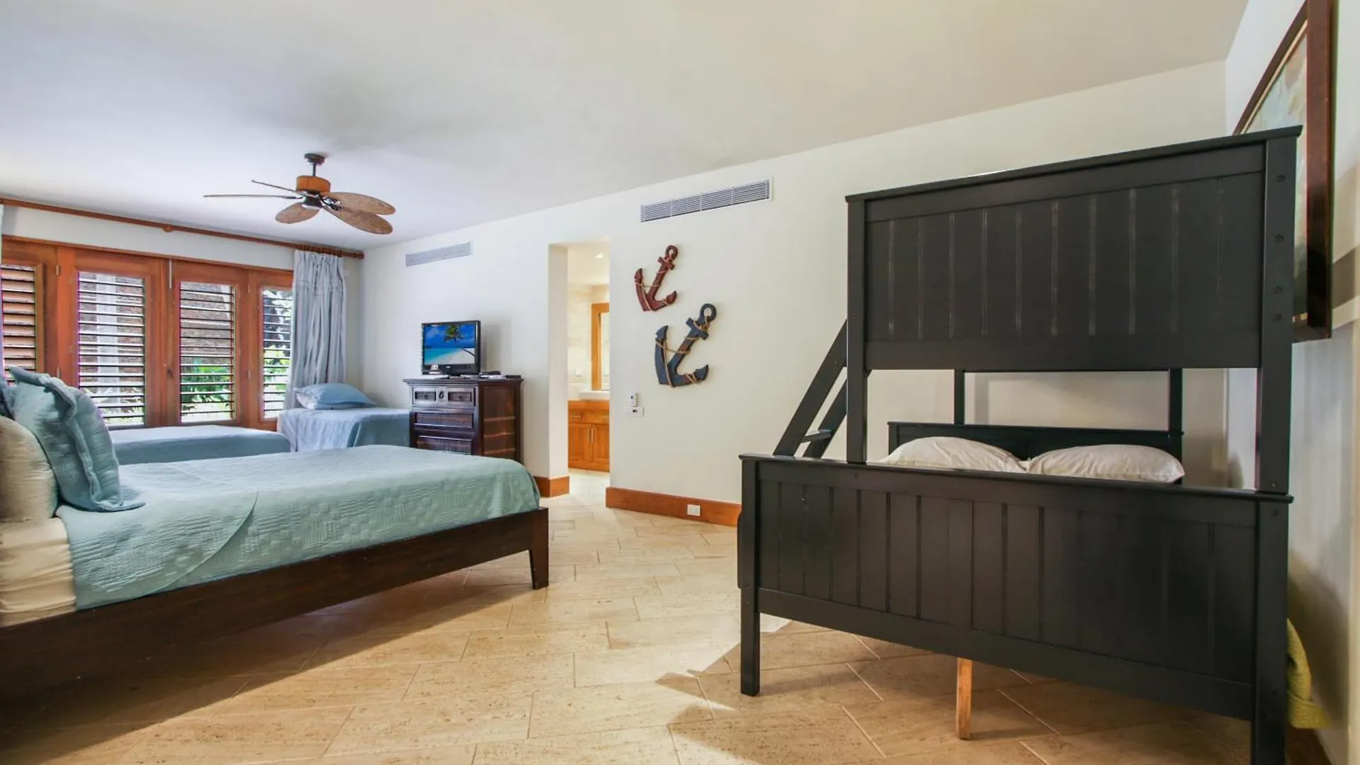 Luxurious 8-Br Villa With Ocean View, Jacuzzi, Home Cinema And Resort Access In Casa De Campo La Romana